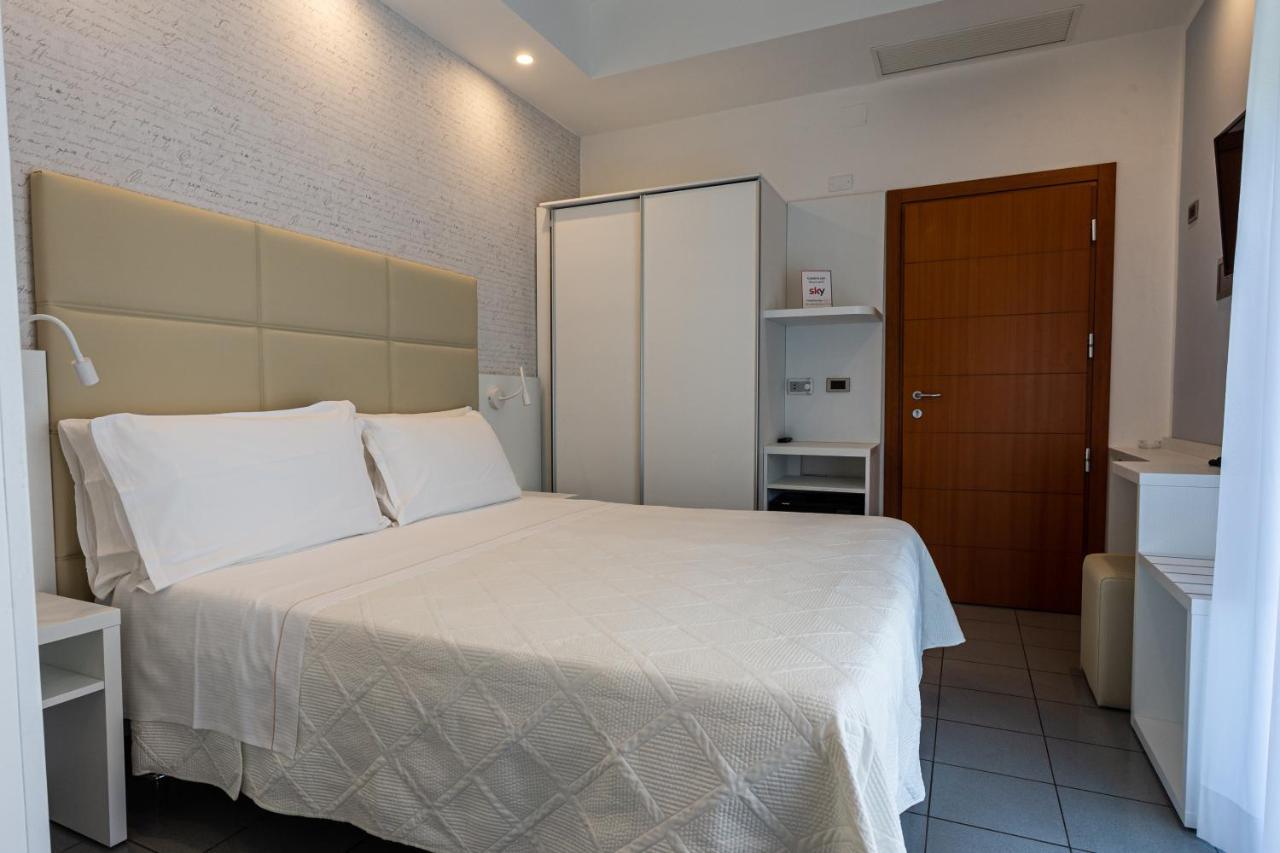 Hotel Gaby Rimini Exterior photo