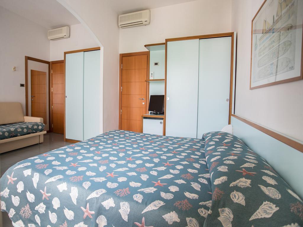 Hotel Gaby Rimini Exterior photo
