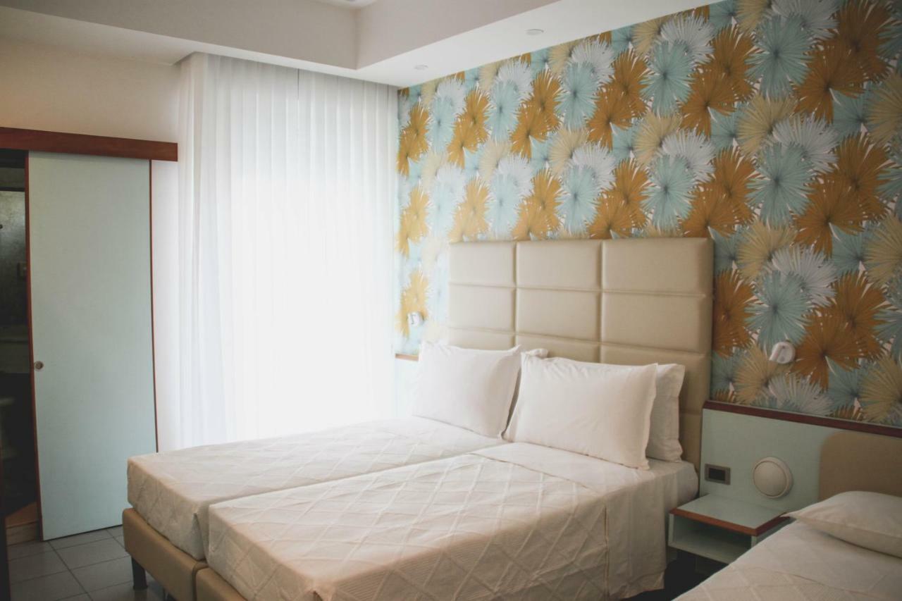 Hotel Gaby Rimini Exterior photo